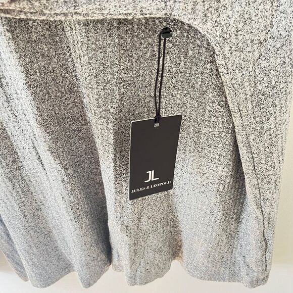 NWT Jules & Leopold Grey Knit Ribbed V-neck Long Sleeve T-shirt - Picture 3 of 6